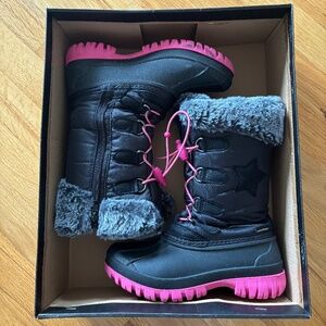 Element Snow Boots size 3